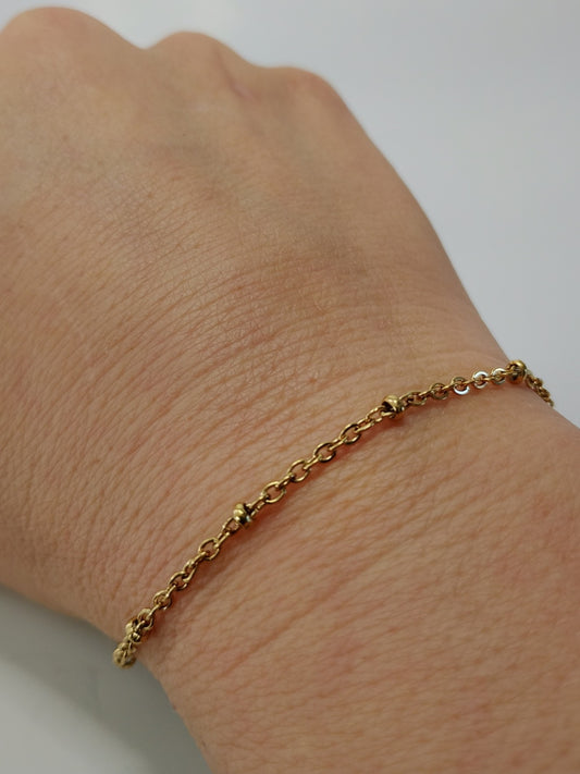 Vandfast armbånd med små perler