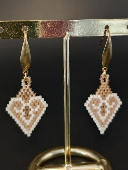 Ørekroge med miyuki vedhæng