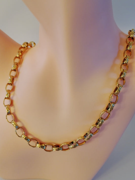 Vandfast halskæde med diamant mønster