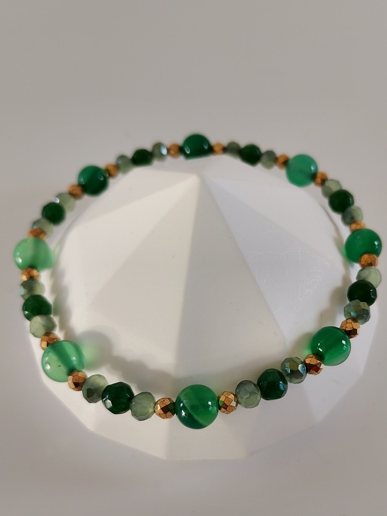 Halvædelstens perle armbånd